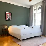 Stadtjuwel Mit Pfaenderblick Daire Bregenz