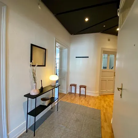 Stadtjuwel Mit Pfaenderblick *