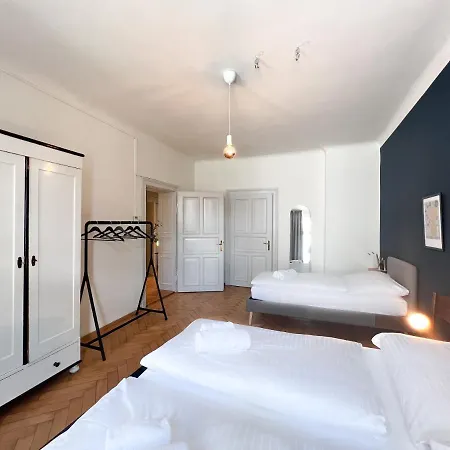 Stadtjuwel Mit Pfaenderblick Daire