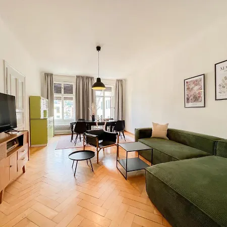 Stadtjuwel Mit Pfaenderblick Apartment