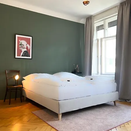 Stadtjuwel Mit Pfaenderblick Daire Bregenz